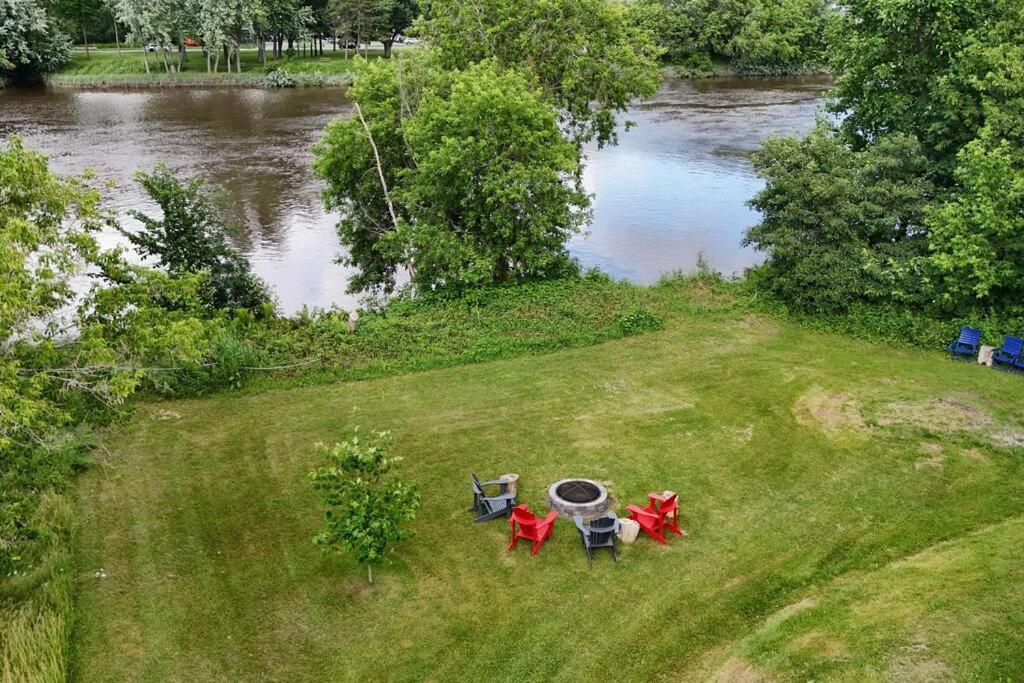 Chalet Scott Spa Sur Riviere Villa Exterior photo